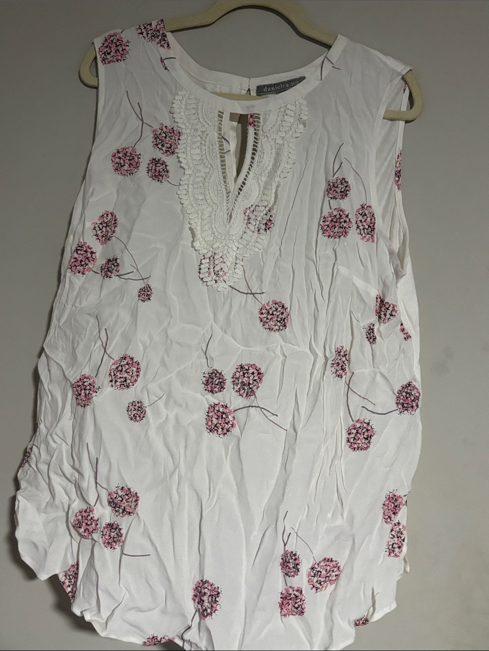 Daniel Rainn White Sleeveless Camisole with Pink Floral Lace Trim